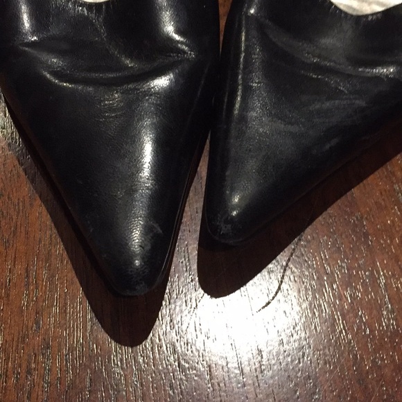 Pointy black leather stilettos - Picture 5 of 5
